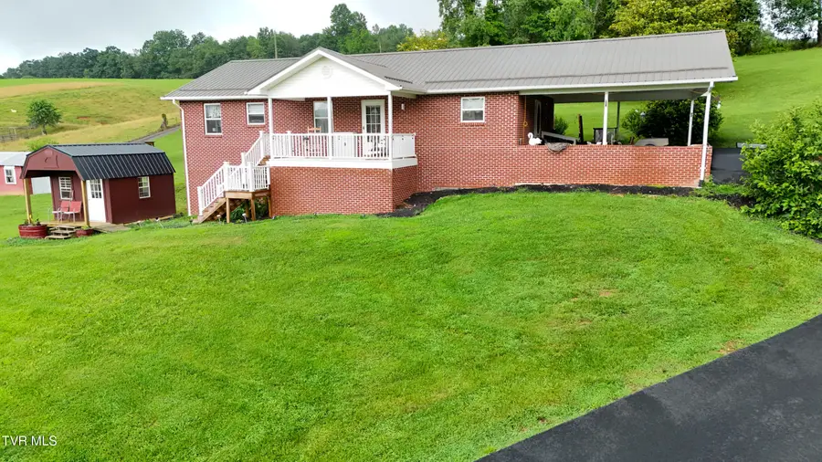 15833 Black Hollow Road, Abingdon, VA 24210 - Image #2