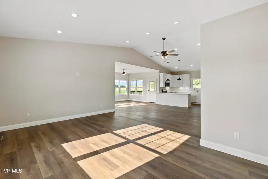 71 Clear Mountain Trail, Greeneville, TN 37745 - Image #3