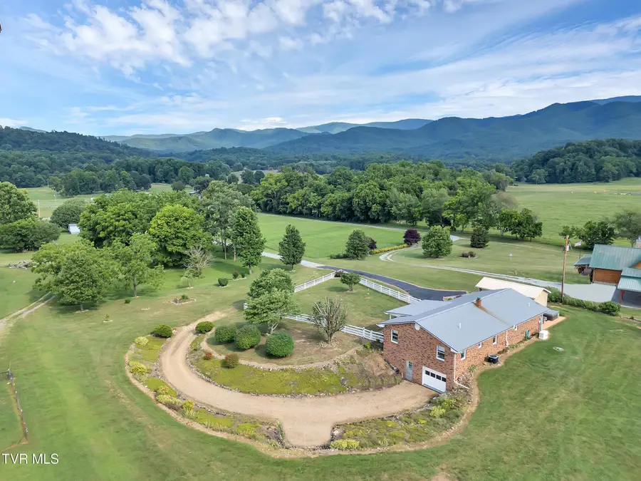 230 Fishpond Road, Chuckey, TN 37641 - Image #3