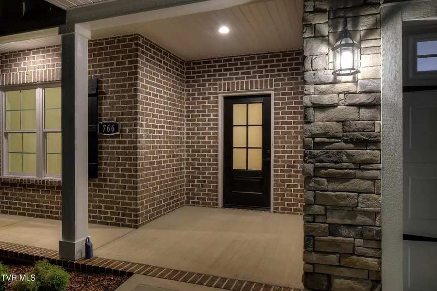 766 Hunts Terrace Drive, Kingsport, TN 37663 - Image #3