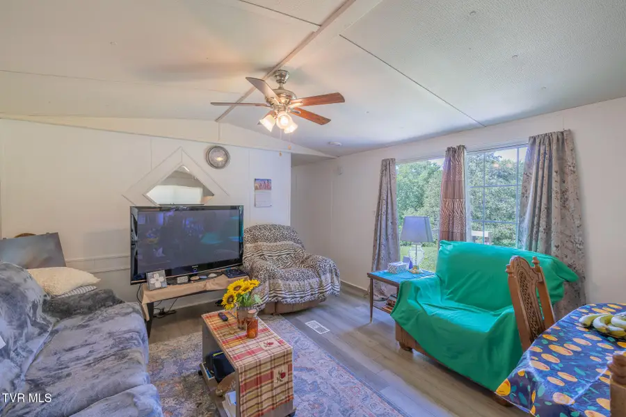 7680 Warrensburg Road, Mosheim, TN 37818 - Image #3