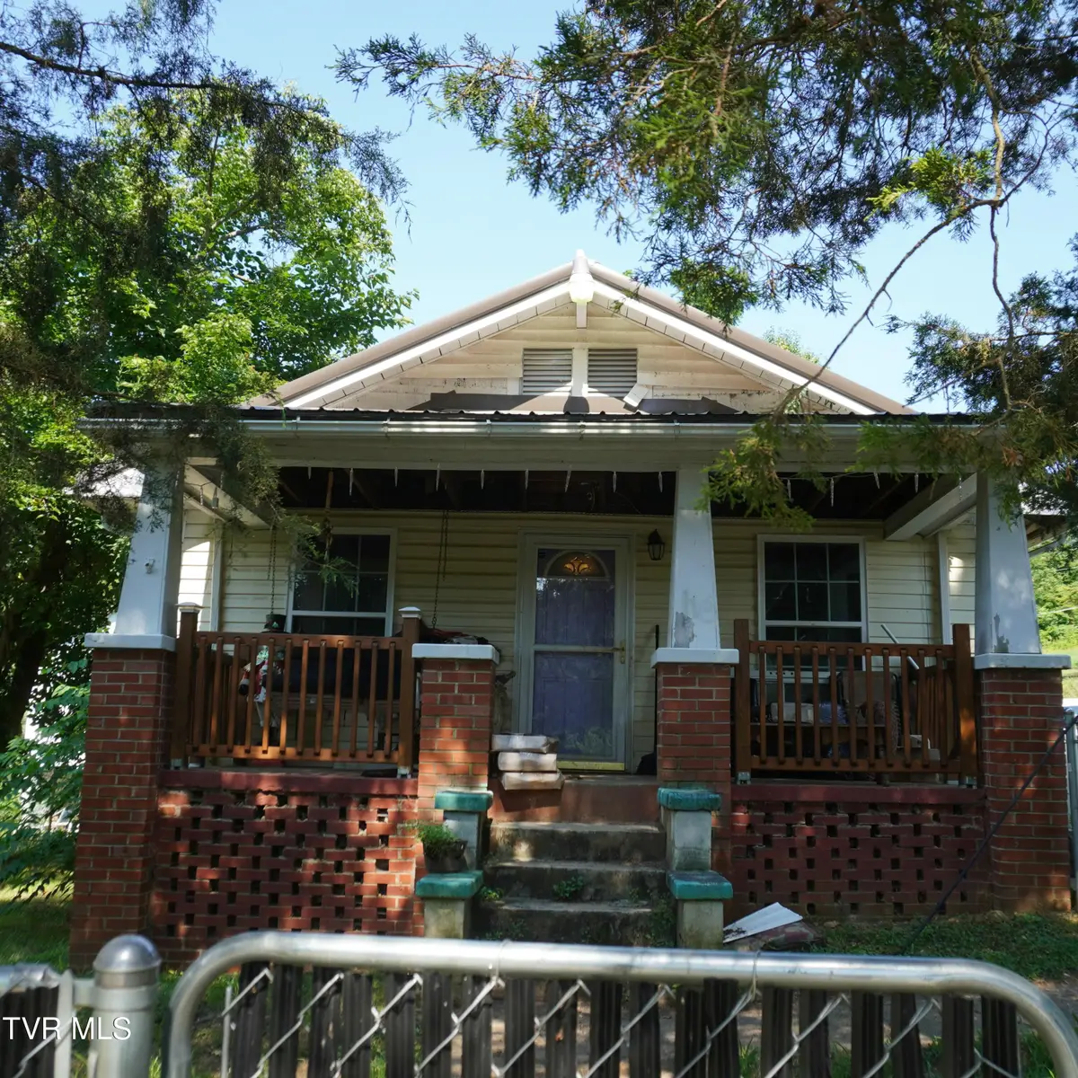 143 Massey Street, Elizabethton, TN 37643 - Image #1