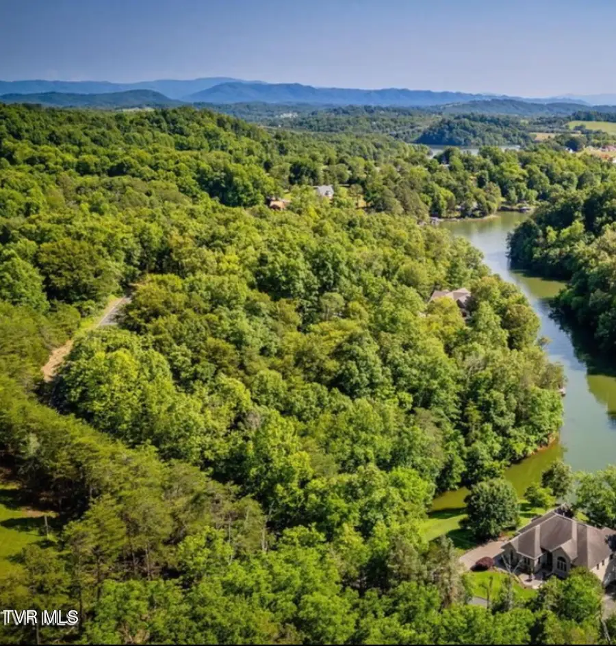 104 Pointe Drive, Piney Flats, TN 37686 - Image #3