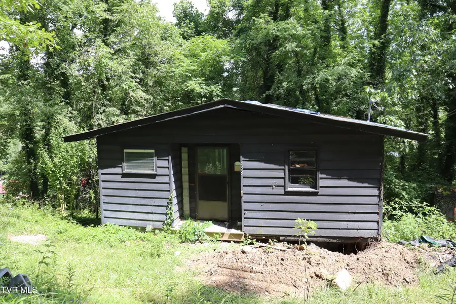 438 Northwest Murphy Street, Norton, VA 24273 - Image #2