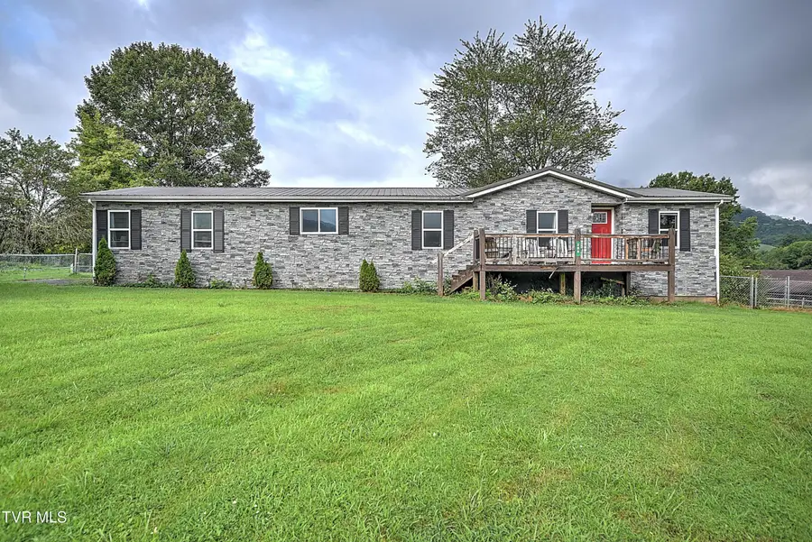 298 Rabbit Run Lane, Dryden, VA 24243 - Image #2