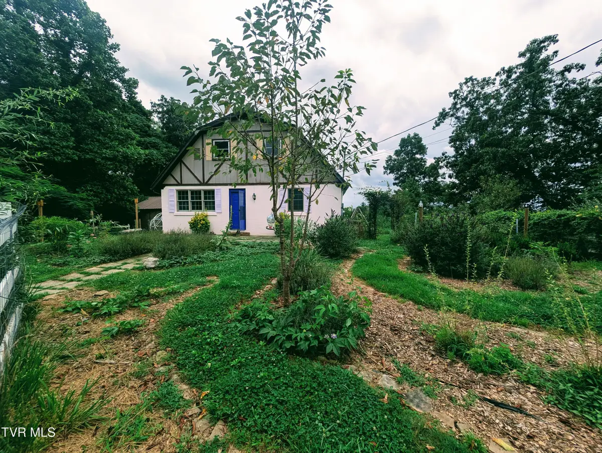 4443 Bartlick Road, Haysi, VA 24256 - Image #1