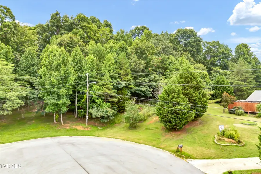 520 Austin Circle, Rogersville, TN 37857 - Image #2