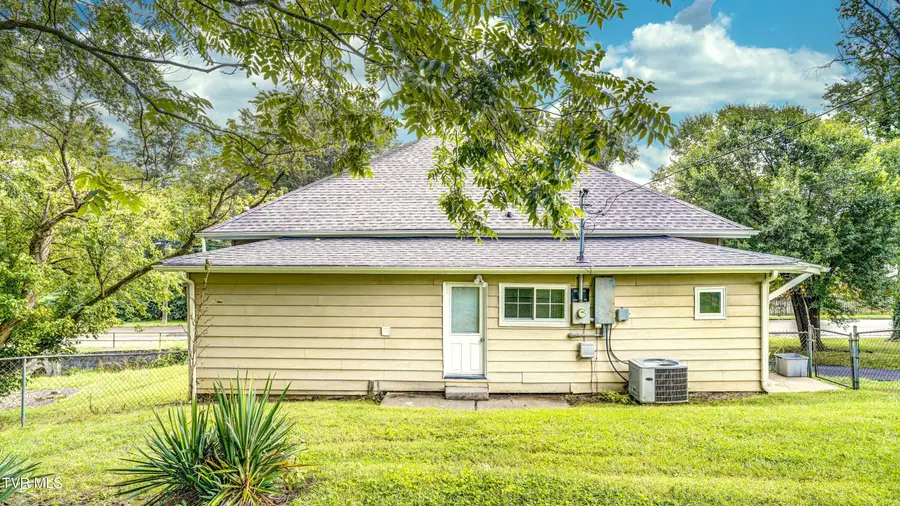 907 Baxter Street, Johnson City, TN 37601 - Image #3