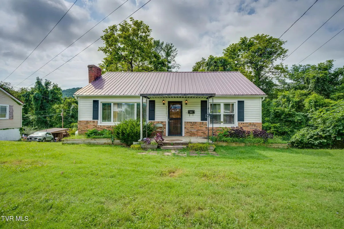 40736 West Morgan Avenue, Pennington Gap, VA 24277 - Image #1