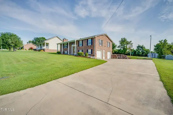 302 Carol Hill Drive, Blountville, TN 37617