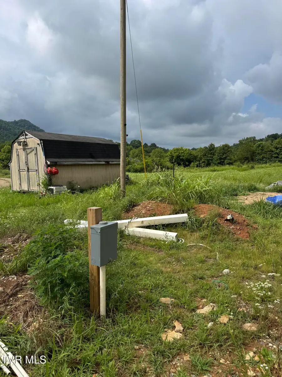 102 Perry Smith Lane, Rogersville, TN 37857 - Image #2