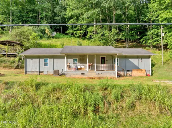 431 Strong Hollow Lane, Fort Blackmore, VA 24250