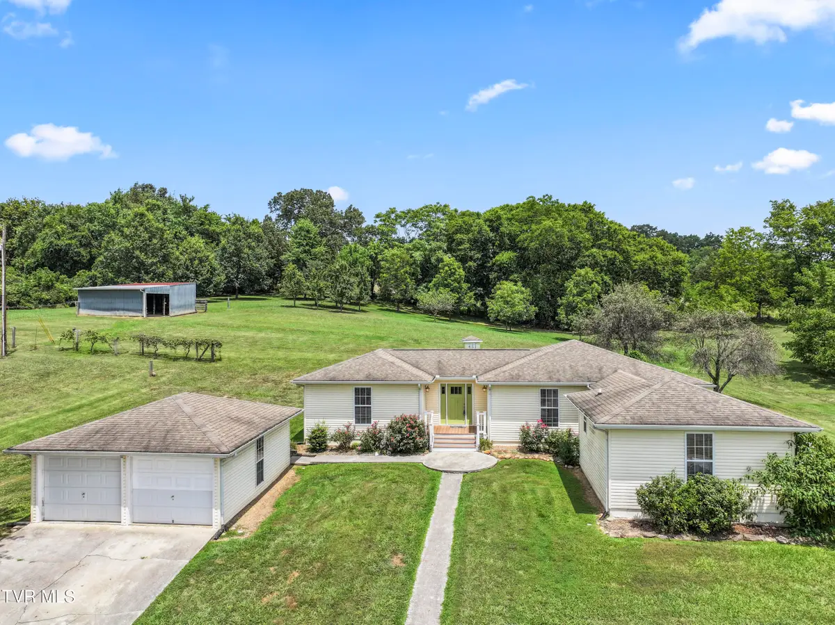 554 Briggs Road, Dandridge, TN 37725 - Image #1