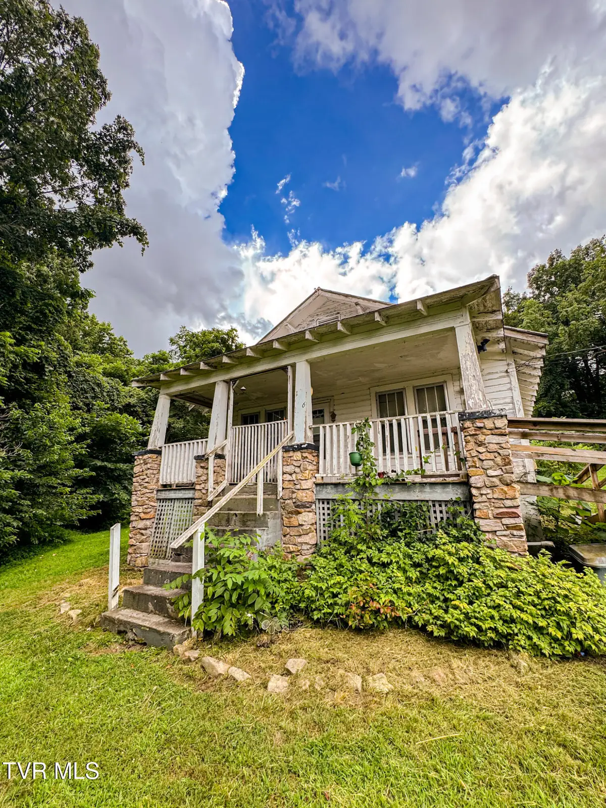 119 Loveless Road, Elizabethton, TN 37643 - Image #1