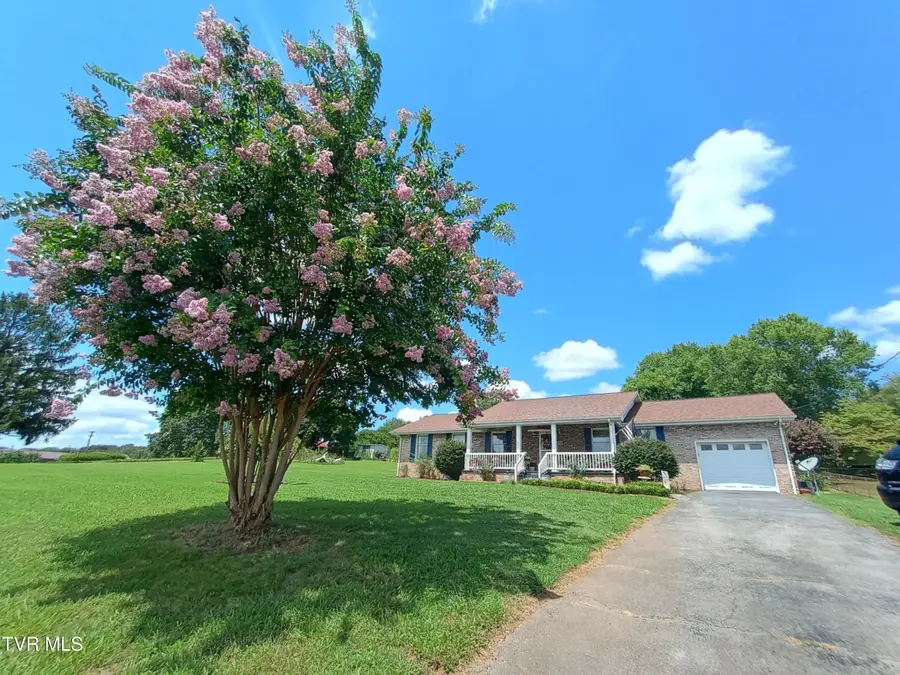 445 Old Stage Road, Church Hill, TN 37642 - Image #3