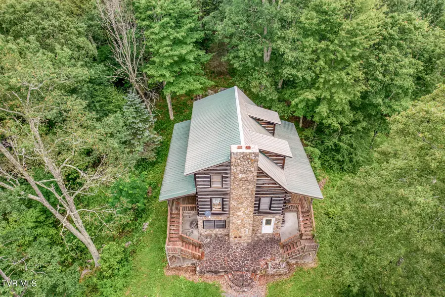 6688 Callalantee Drive, Mountain City, TN 37683 - Image #3