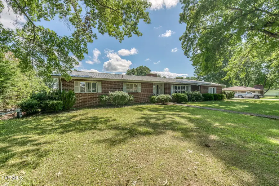 876 Northeast Falcon Drive, Abingdon, VA 24210 - Image #2