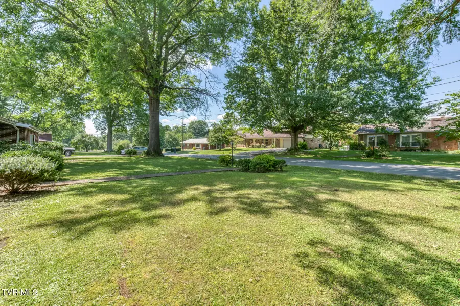 876 Northeast Falcon Drive, Abingdon, VA 24210 - Image #3