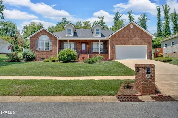 211 Michaels Ridge Boulevard, Johnson City, TN 37615