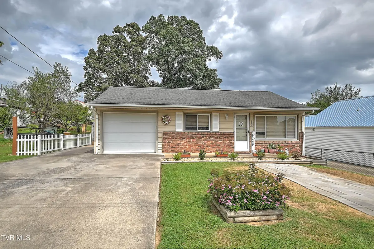 306 Jefferson Avenue, Mount Carmel, TN 37645 - Image #1