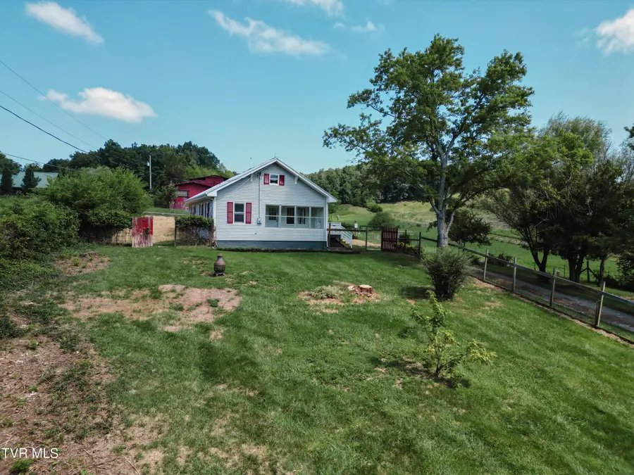 475 Doc Hawkins Road, Greeneville, TN 37745 - Image #3