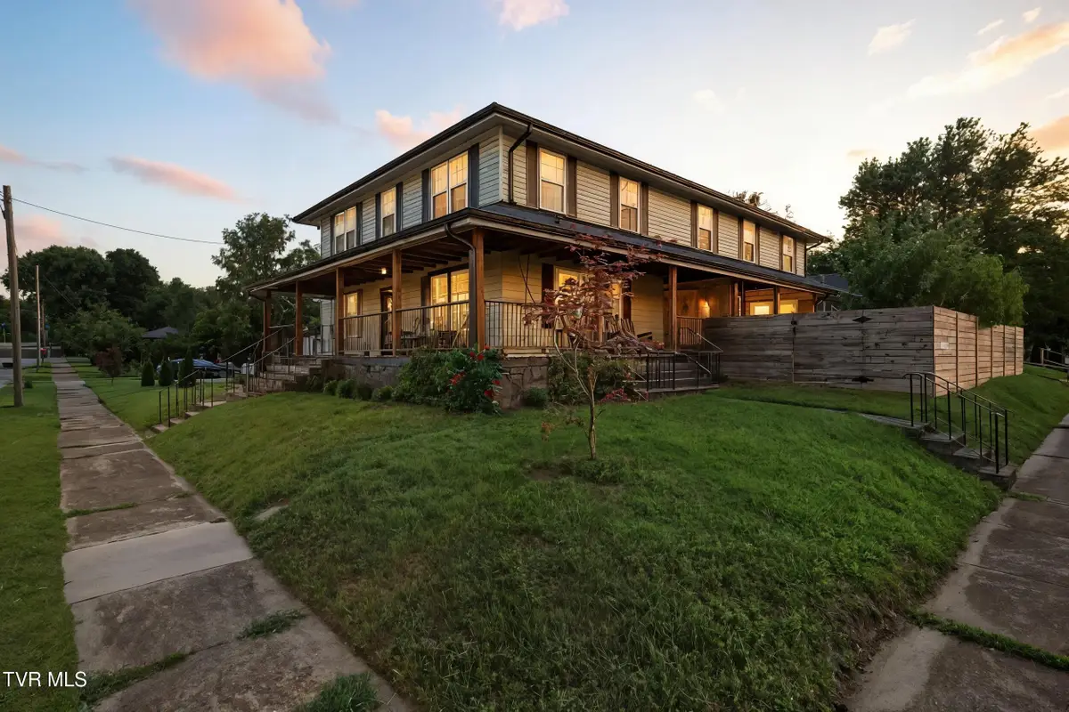 621 Mcarthur Avenue, Elizabethton, TN 37643 - Image #1