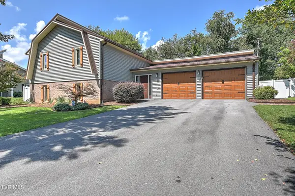 123 Tangency Drive, Johnson City, TN 37615