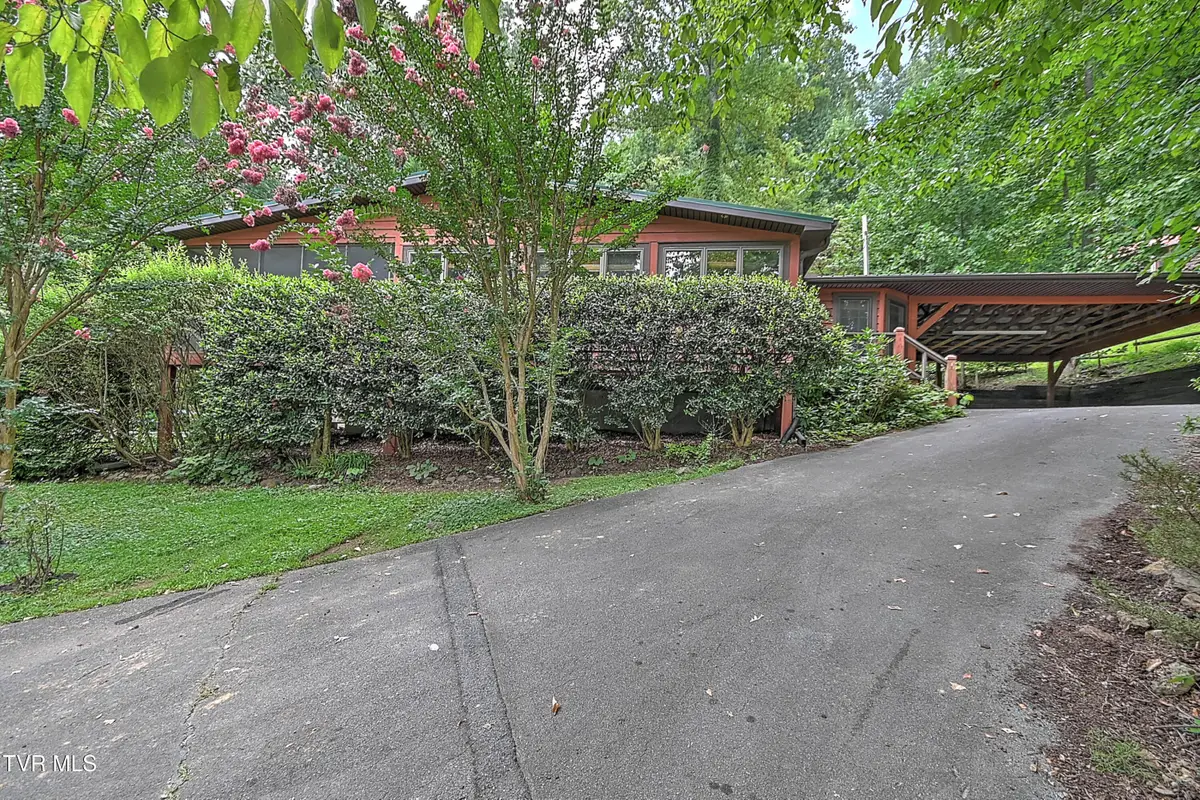 162 Lakeside Drive, Butler, TN 37640 - Image #1