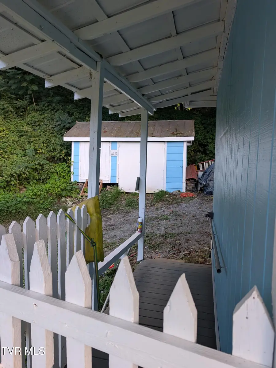 10696 Horton Ford Road, Eidson, TN 37731 - Image #3