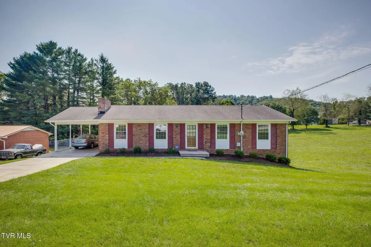 1213 Kennedy Drive, Kingsport, TN 37663 - Image #1