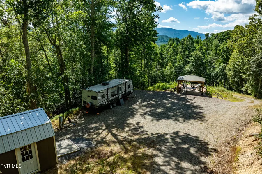 584 Dotson Road, Trade, TN 37691 - Image #3