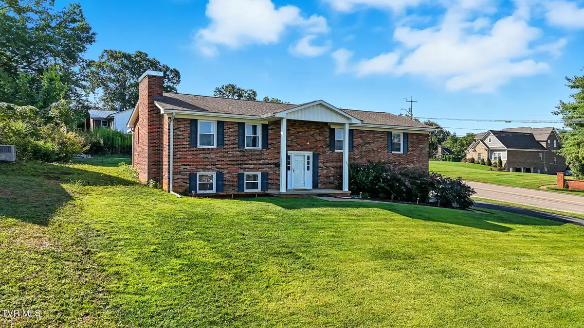 817 North Hills Drive, Johnson City, TN 37604 - Image #1