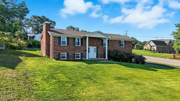 817 North Hills Drive, Johnson City, TN 37604