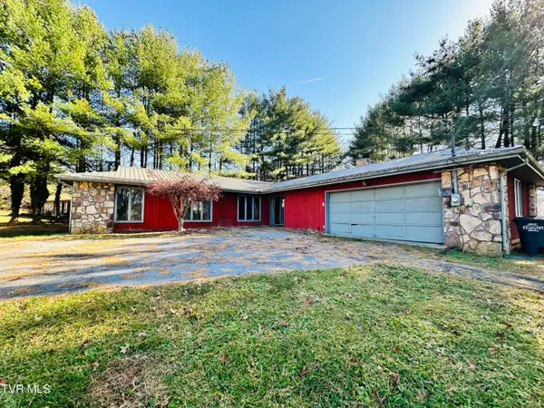 2016 Arlington Drive, Kingsport, TN 37663