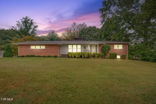 304 Ridgecrest Drive, Elizabethton, TN 37643