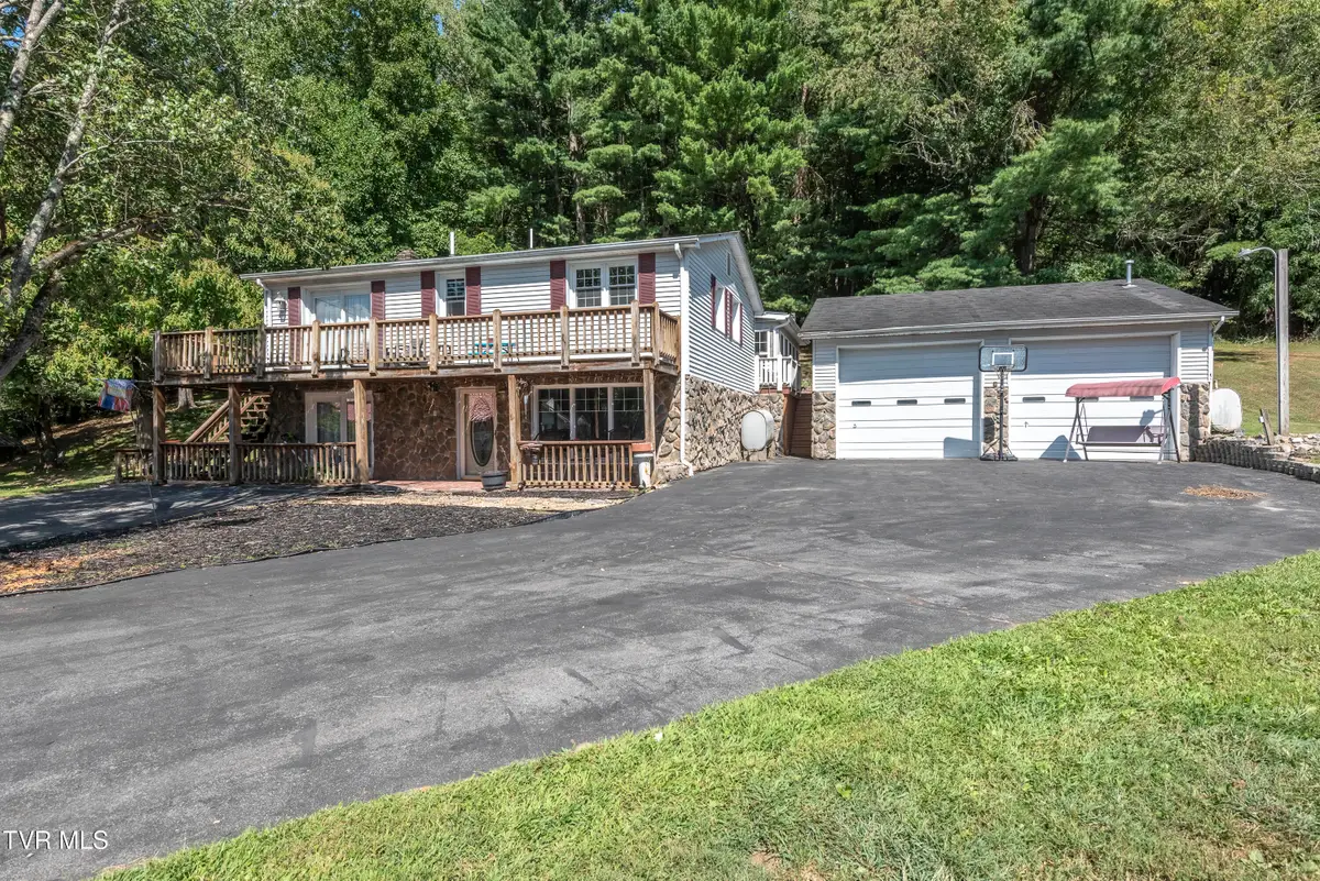 1055 St Clairs Creek Road, Chilhowie, VA 24319 - Image #1