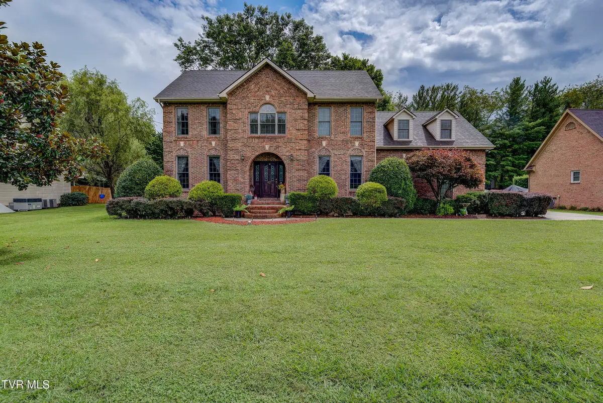 427 Chesterfield Drive, Kingsport, TN 37663 - Image #1