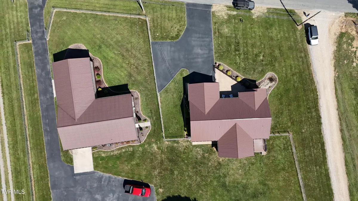 129 Jim Elliott Road, Elizabethton, TN 37643 - Image #1