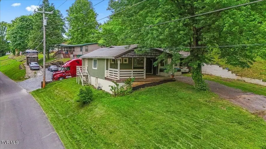 131 Greenlee Road, Johnson City, TN 37601 - Image #2