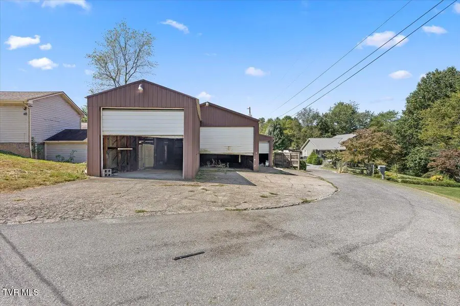 120 Presnell Drive, Johnson City, TN 37604 - Image #2