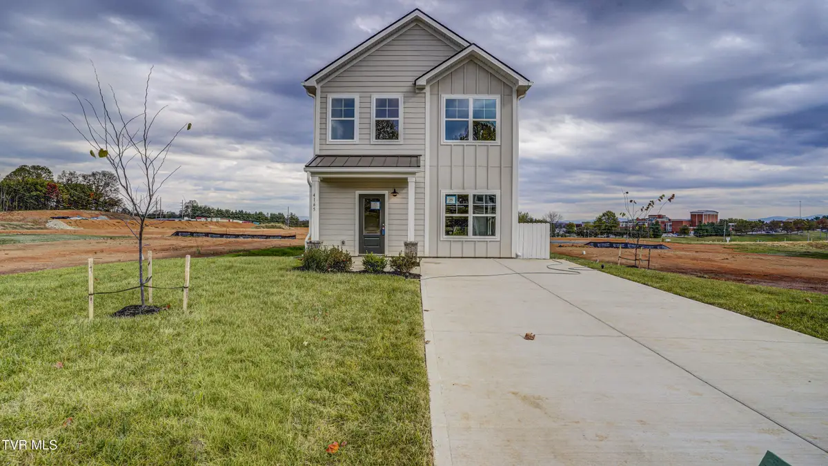 4165 Gambrel Oaks Street, Blountville, TN 37617 - Image #1