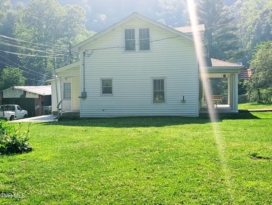 124 Garmon Sutherland Street, Haysi, VA 24256 - Image #3