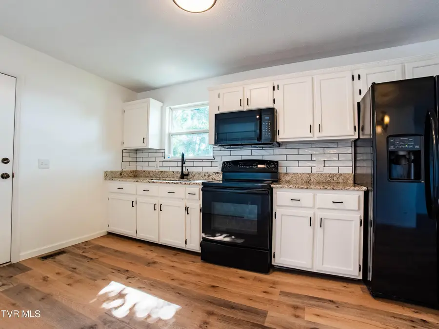 410 North Armstrong Street, Rogersville, TN 37857 - Image #3