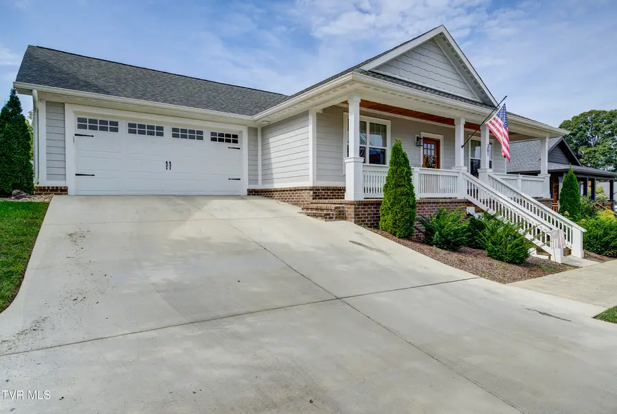 301 Princeton Gardens Drive, Johnson City, TN 37601 - Image #2