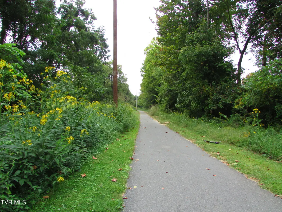 700 West Riverside Drive, Elizabethton, TN 37643 - Image #1