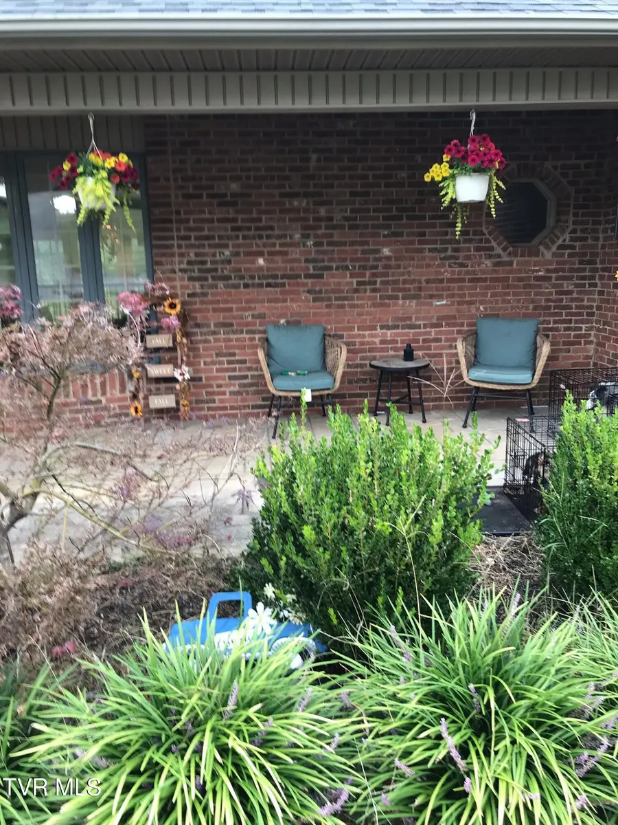 1150 Hidden Valley Drive, Jonesborough, TN 37659 - Image #3