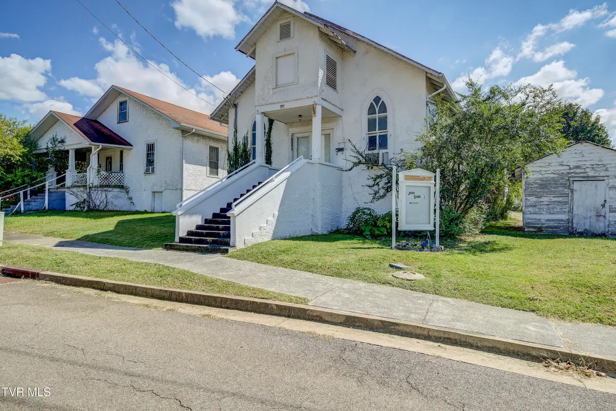 304 Merry Drive, Elizabethton, TN 37643 - Image #1