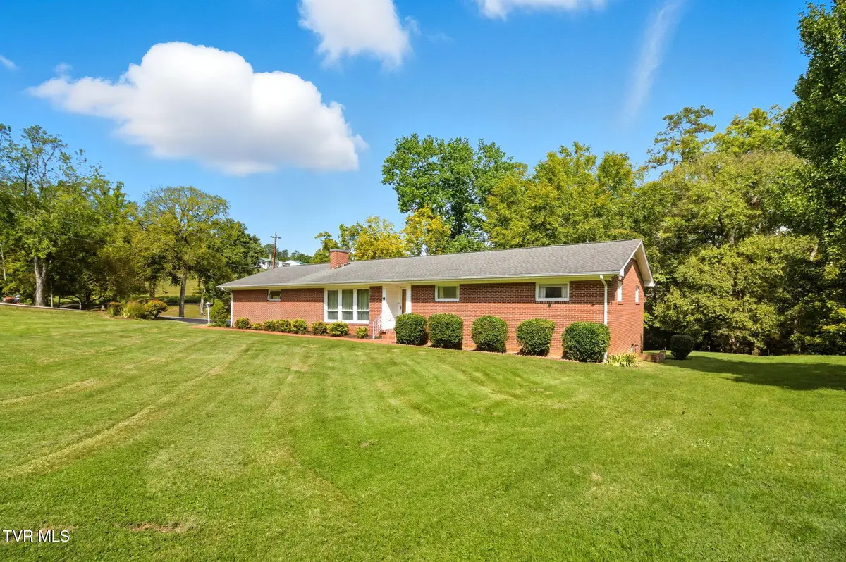 4001 Leaning Pine Road, Kingsport, TN 37660 - Image #1