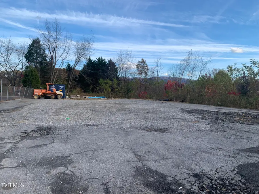 4045 Weaver Pike, Bluff City, TN 37618 - Image #3