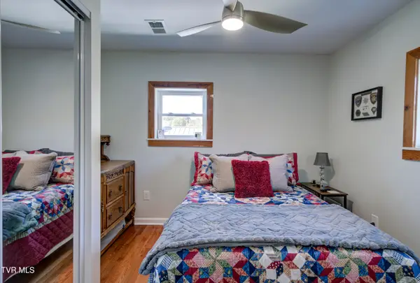 313 Bay Street, Mount Carmel, TN 37645